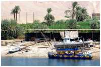verschiedene Schiffe und Boote in Ägypten