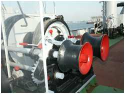 gro&szlig;e Arbeitswinde (Hebeschiff 1. Mai)