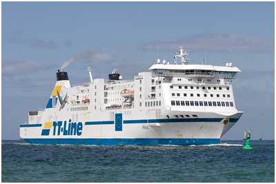 Ro-Pax-Fährschiff Akka