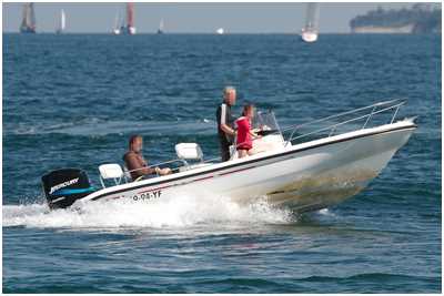 Boston Whaler 18