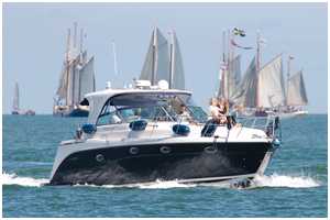 Rinker Fiesta Vee 410