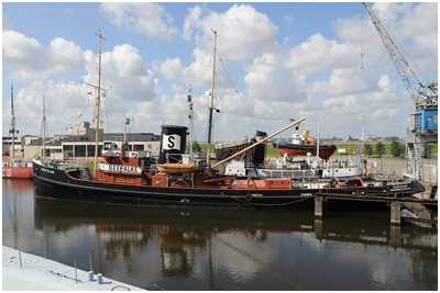 Hochsee-Bergungsschlepper Seefalke