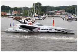 Trimaran Earthrace