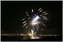 Sailors Feuerwerk zur Hanse Sail 2002