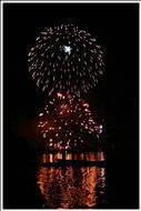 Sailors Feuerwerk zur Hanse Sail 2005