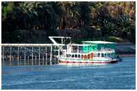 verschiedene Schiffe und Boote in &Auml;gypten